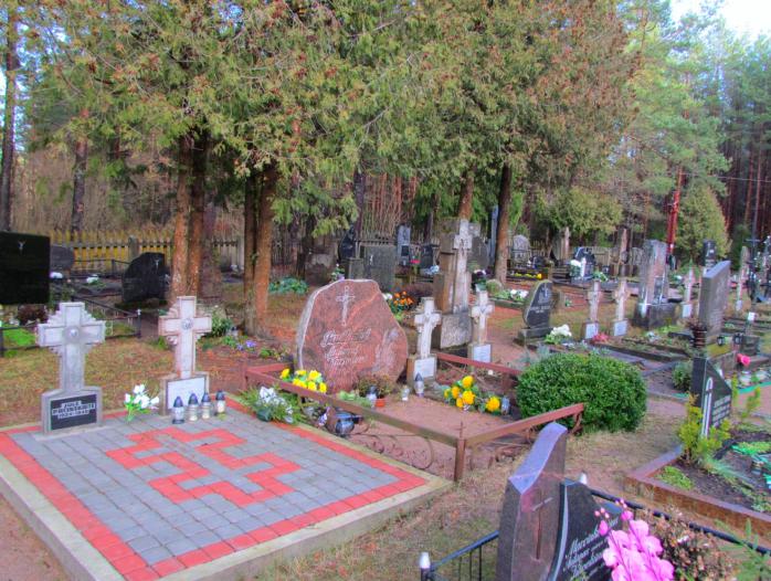 Partizanų kapai Inkūnų kapinėse